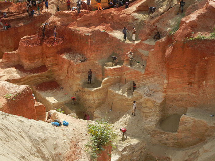 Artisanal gold miners, Mozambique.